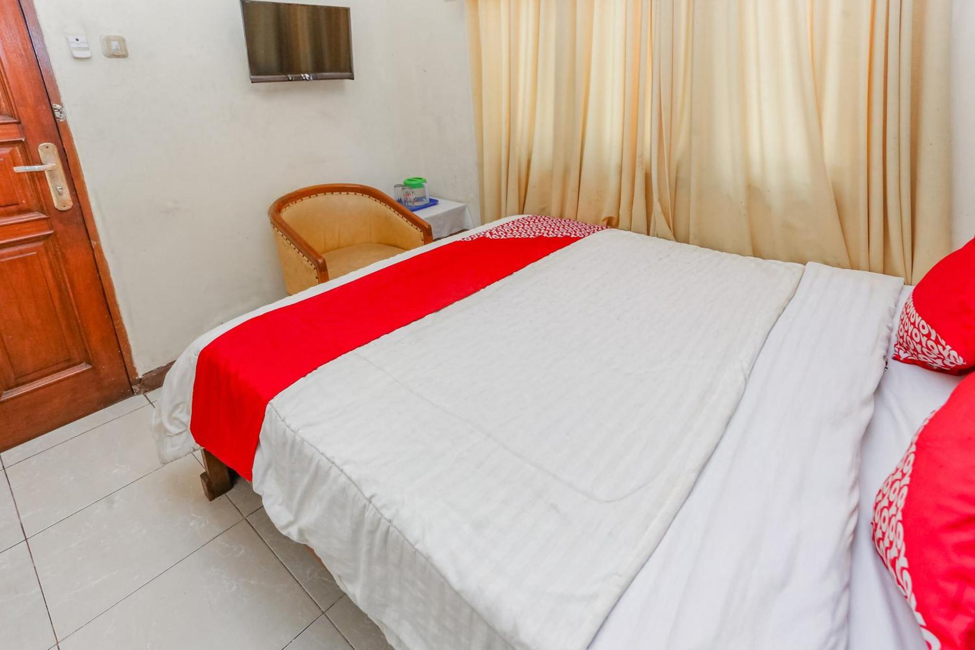 Collection O Puncak Bogor Near Taman Safari Indonesia Formerly Hotel Andalus Exterior photo